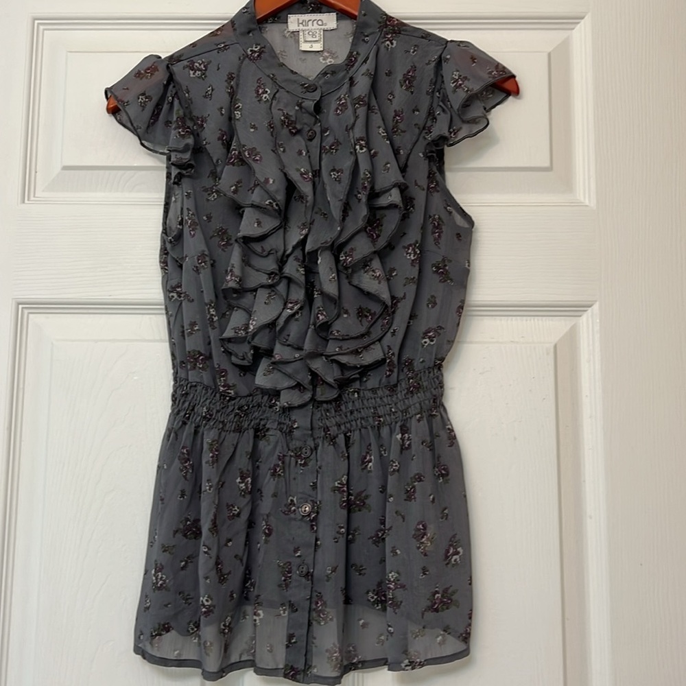 Kirra Gray Purple Floral Ruffle Front Sheer Peplum Blouse